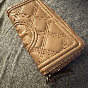 Tory Burch Fleming Wallet